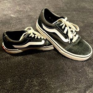 Boys Size 1, Classic Suede Vans, Excellent Condition.